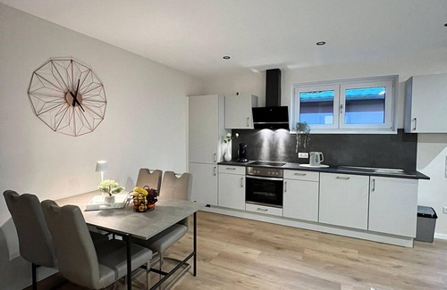 Bundenthal Apartment | Relaxing Ferienwohnung Timeout with Scenic Ocean Views