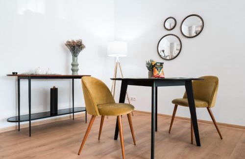 Ahrweiler Apartment | Cozy Central Apartment for 2: Wifi, Kitchen & Parking