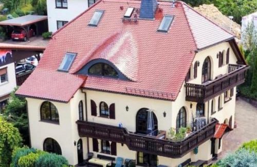 Konigstein an der Elbe Apartment | Oceanfront Retreat: Ferienwohnung 1 Festungsblick Awaits