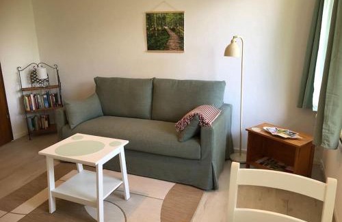 Michelbach an der Bilz Apartment | Comfortable Ferienwohnung Kiefer with Family-Friendly Dining