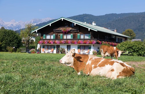 Oberschonau Apartment | Guest Rated: Ferienwohnung Hochkalter with 2 Bedrooms & Balconies