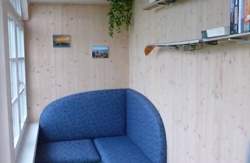 Unterschonau Apartment | Perfect Family Retreat with Balcony & Wheelchair Access