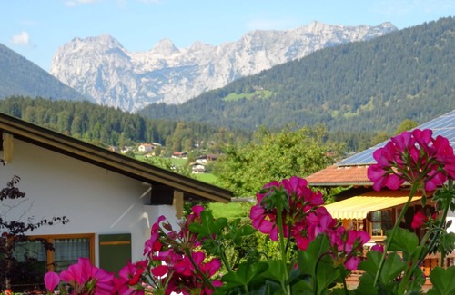 Unterschonau Apartment | Experience Comfort at Ferienwohnung Nr. 1 Jennerblick