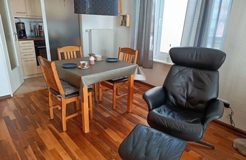 Wurster Nordseekuste Apartment | Discover De Drückdaal: Pet-Friendly Oceanfront Retreat