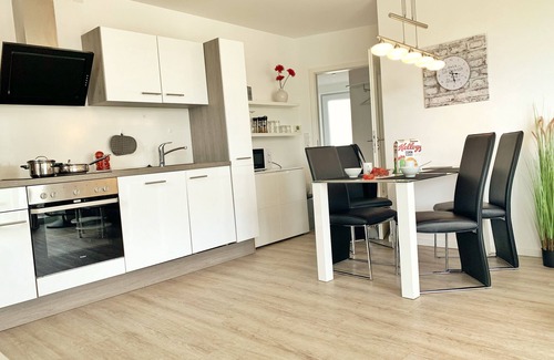 Wurster Nordseekuste Apartment | Comfortable 4-Person Apartment with Oceanfront Views