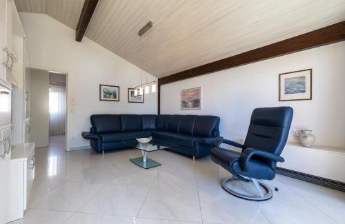 Immenstaad am Bodensee House | Delightful Ferienwohnpark Immenstaad: Child-Friendly Retreat