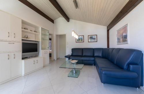 Immenstaad am Bodensee House | Delightful Ferienwohnpark Immenstaad: Child-Friendly Retreat