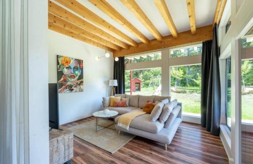 Feistritz ob Bleiburg Apartment | Cozy Unterort Getaway with Garden, Terrace & Scenic Views
