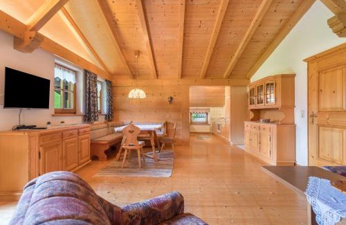 Sankt Martin bei Lofer Apartment | Child-Friendly Retreat at Ferienwohnung Spielberg - 8.9/10