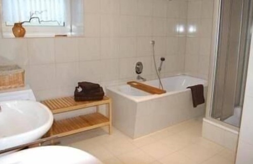 Kurort Brotterode Apartment | Ferienwohnung/app. für 4 Gäste mit 105m² in Brotterode-trusetal