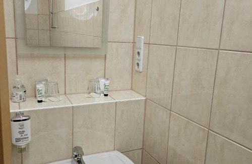 Frankfurt an der Oder Apartment | Family-Friendly Retreat at Ferienwohnung Herbert Jensch Strasse
