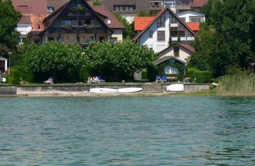 Immenstaad am Bodensee Apartment | Stunning Oceanfront Stay at Ferienwohnung Ankerplatz 2