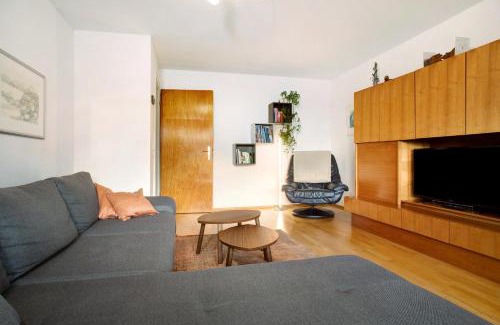 Kressbronn Apartment | Child-Friendly Ferienwohnung Schwenck with High Guest Ratings