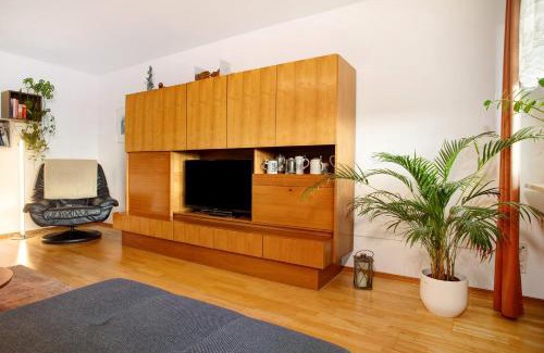 Kressbronn Apartment | Child-Friendly Ferienwohnung Schwenck with High Guest Ratings