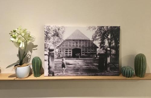 Region Hannover District Apartment | Child-Friendly Retreat at Ferienwohnung im Kuhstall