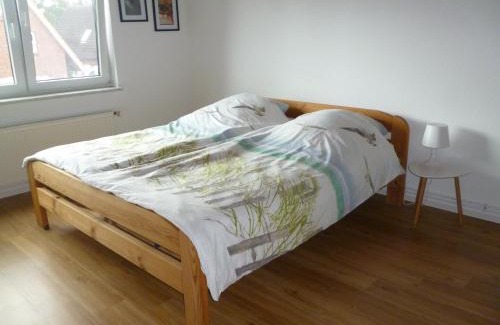 Schonberg Apartment | Beachfront Getaway: 9/10 Rated Family-Friendly Retreat