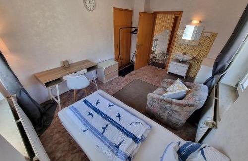 Zell im Fichtelgebirge House | Discover Ferienwohnung Kühnel: A Budget-Friendly Retreat