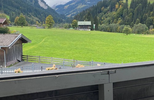 Aschau bei Kirchberg Apartment | Ferienwohnung Risch 1.og - Ferienwohnungen Risch