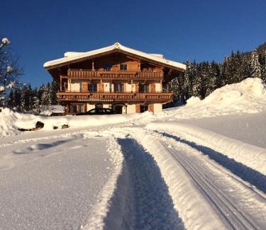Sankt Johann in Tirol Apartment | Pet-Friendly Escape at Ferienwohnung Maurerhof - Rated 9/10