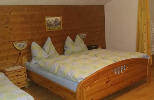 Sankt Martin bei Lofer Apartment | Top-Rated Ferienwohnung Waldhäusl: Pet & Child Friendly Stay