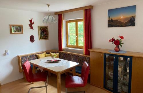 Sankt Veit im Pongau Apartment | Child-Friendly Stay at Ferienwohnung Lehen - Rated 9.2/10