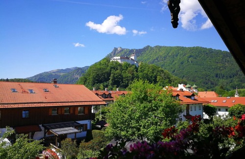 Hohenaschau im Chiemgau Apartment | Guest Rated 10/10: "Bergstüberl" with Balcony & Kitchen