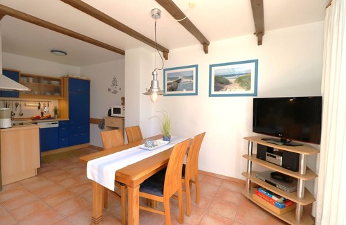 Wieck auf dem Darss Apartment | Cozy Terrace Apartment Near Bodden with Spa Amenities
