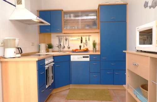 Wieck auf dem Darss Apartment | Cozy Terrace Apartment Near Bodden with Spa Amenities