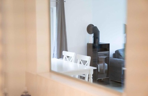 Rabenkirchen Apartment | Pet-Friendly Retreat at Ferienwohnung Kaufmann 1, Rated 9/10
