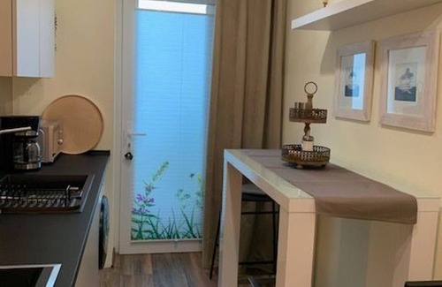 Leeden Apartment | Discover Teutoblick Leeden: Pet-Friendly Ocean View Stay