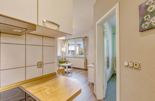 Ueckermuende Apartment | Cozy 1 Bedroom Stay in Ueckermünde with Spa & Breakfast