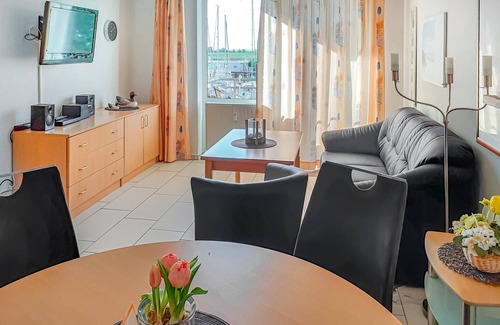 Ueckermuende Apartment | Perfect 2 Bedroom Retreat in Ueckermünde (Seebad) Awaits