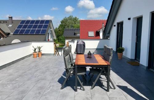 Uhldingen-Muehlhofen Apartment | Bright Seebrise Apartment with Sunny Rooftop Terrace