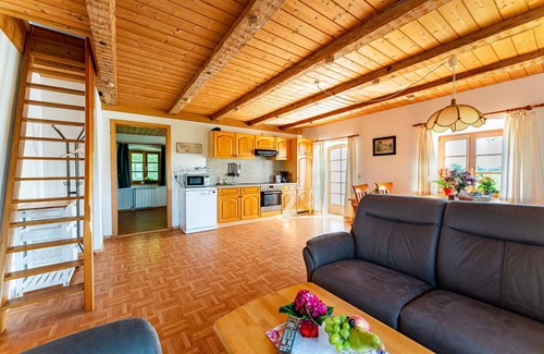 Eggstatt Apartment | Family-Friendly Ferienwohnung with Balcony & Kitchen Amenities