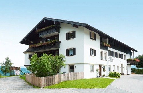 Aufham Apartment | Modern Hochkönig Retreat: 2 Bedrooms, Family-Friendly Stay