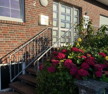 Region Hannover District Apartment | Cozy Ferienwohnung 2 with Garden and Pet-Friendly Amenities