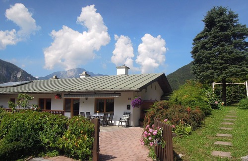 Berchtesgaden Apartment | Family Retreat: 2 Bedrooms with Kitchen and Terrace