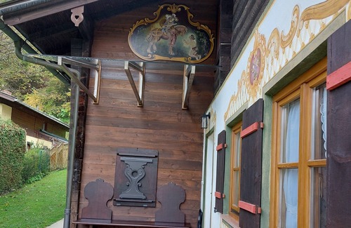 Anzenbach Apartment | Top-Rated Ferienwohnung 3: Family-Friendly with Kitchen