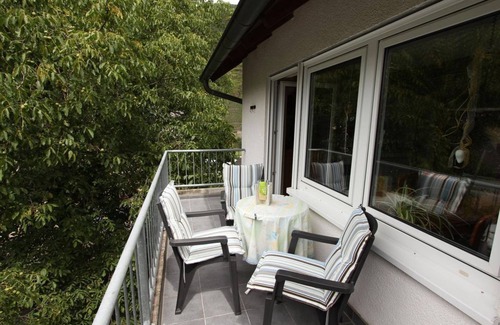 Ernst Apartment | Exceptional Family Retreat at Ferienwohnung 3 - Georg Andre Söhne