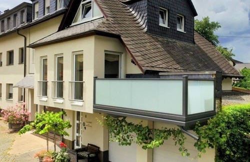 Ernst Apartment | Exceptional Family Retreat at Ferienwohnung 3 - Georg Andre Söhne