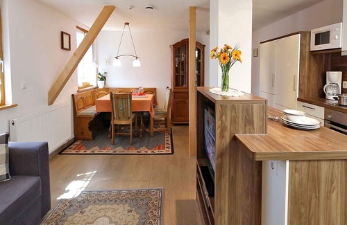 Sankt Maergen Apartment | Experience Comfort at Ferienwohnung 4 "Holzschopf" - Top Rated!