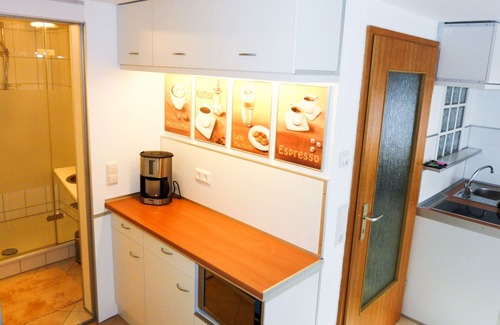 Sipplingen Apartment | Cozy 40qm Apartment with Breakfast & Child-Friendly Amenities