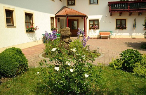 Bad Birnbach Apartment | Inviting Ferienwohnung with Kitchen and Balcony Retreat