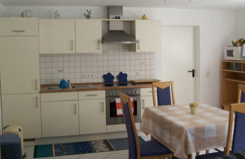 Wilhelmsdorf Apartment | Ferienwohnung 55qm, 1 Schlafzimmer, max. 3 Personen