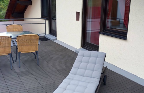 Bad Bellingen Apartment | Ideal 6-Meter Apartment with Breakfast & Family Amenities