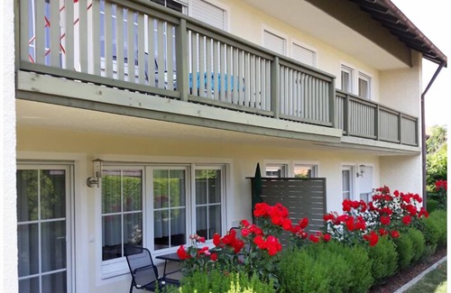 Bad Birnbach Apartment | Cozy Apartment in a Quiet Location with Kitchen & Breakfast