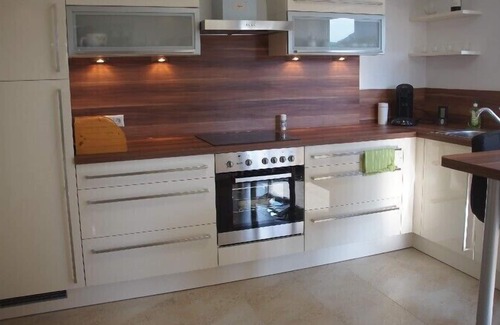 Albstadt Apartment | Spacious 2-Bedroom Apartment with Breakfast & Family Amenities