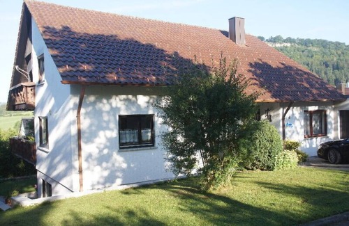 Albstadt Apartment | Spacious 2-Bedroom Apartment with Breakfast & Family Amenities