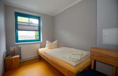 Bad Sulze Apartment | Pet-Friendly Retreat at Ferienwohnung A Gästehaus Mühlenstein