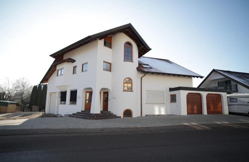 Aalen Apartment | Ferienwohnung AA-Waldhausen